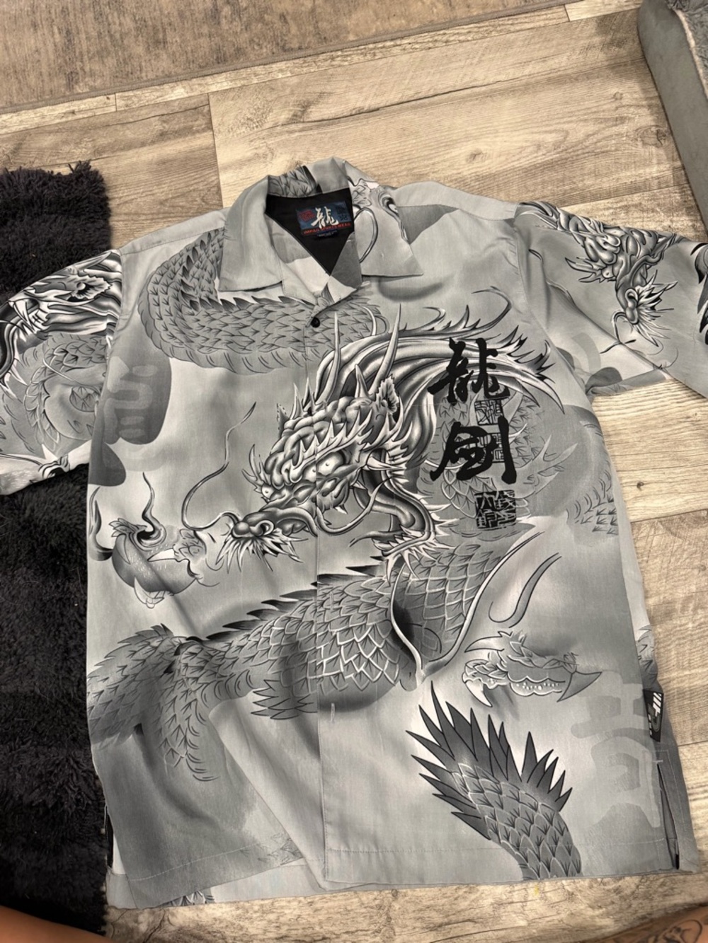 Impaq SportswearGray Dragon Print baggy shirt